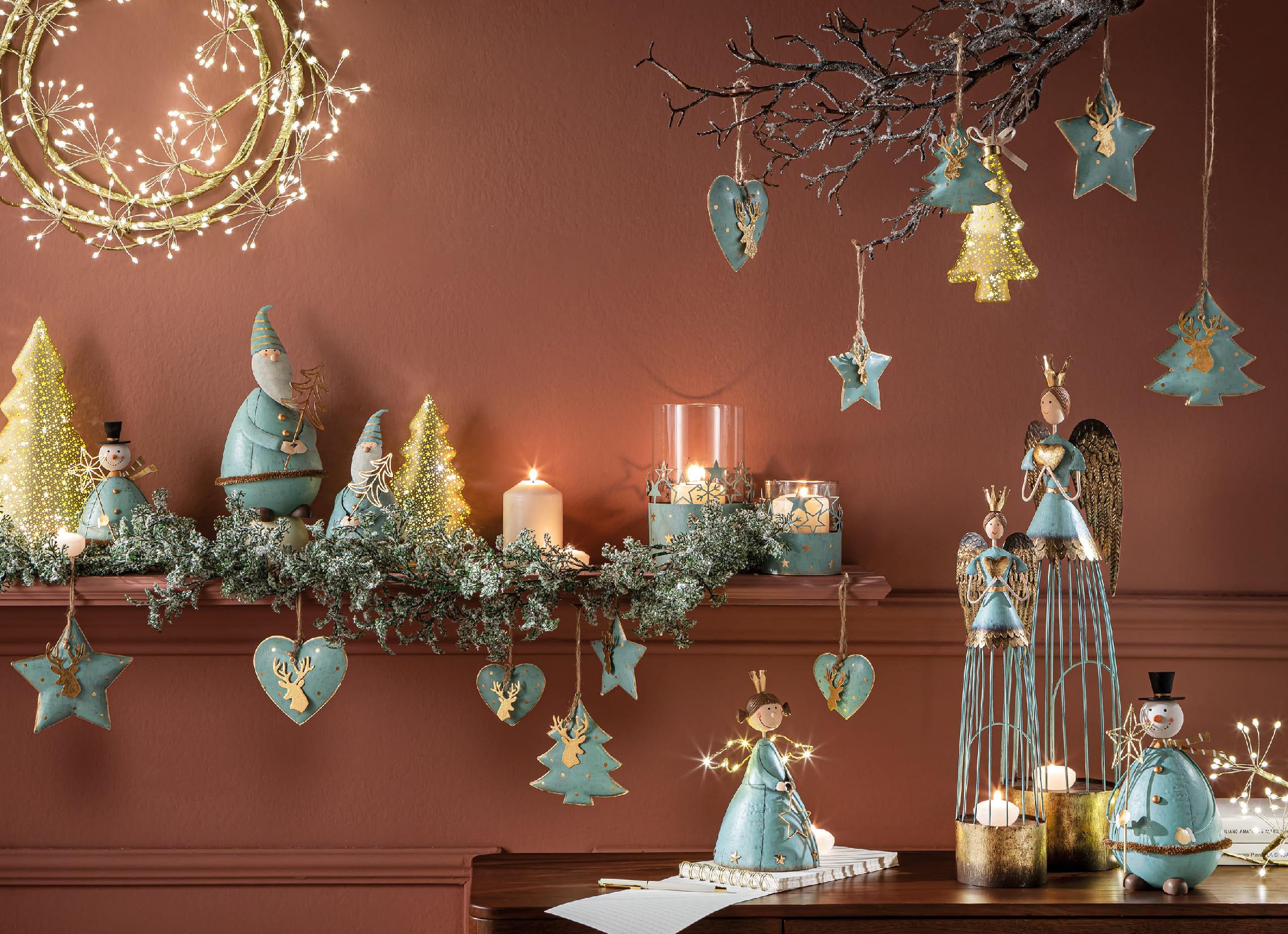 Tra i rami, l’eleganza: palline di Natale particolari  per l'albero