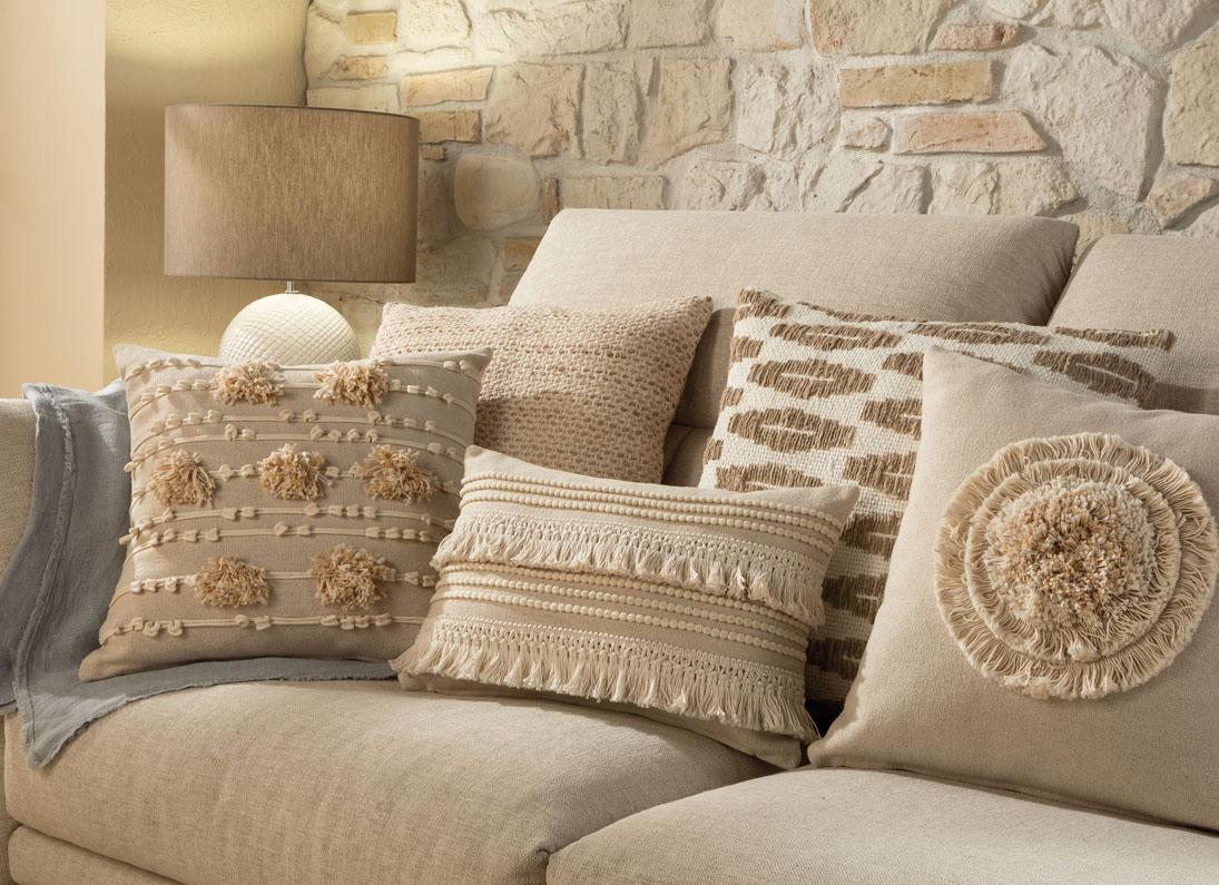 5 consigli per dare un tocco autunnale al tuo living