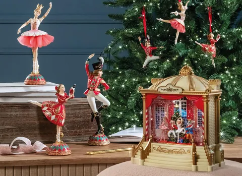 Decorazioni natalizie eleganti: idee tra magia, danza e incanto