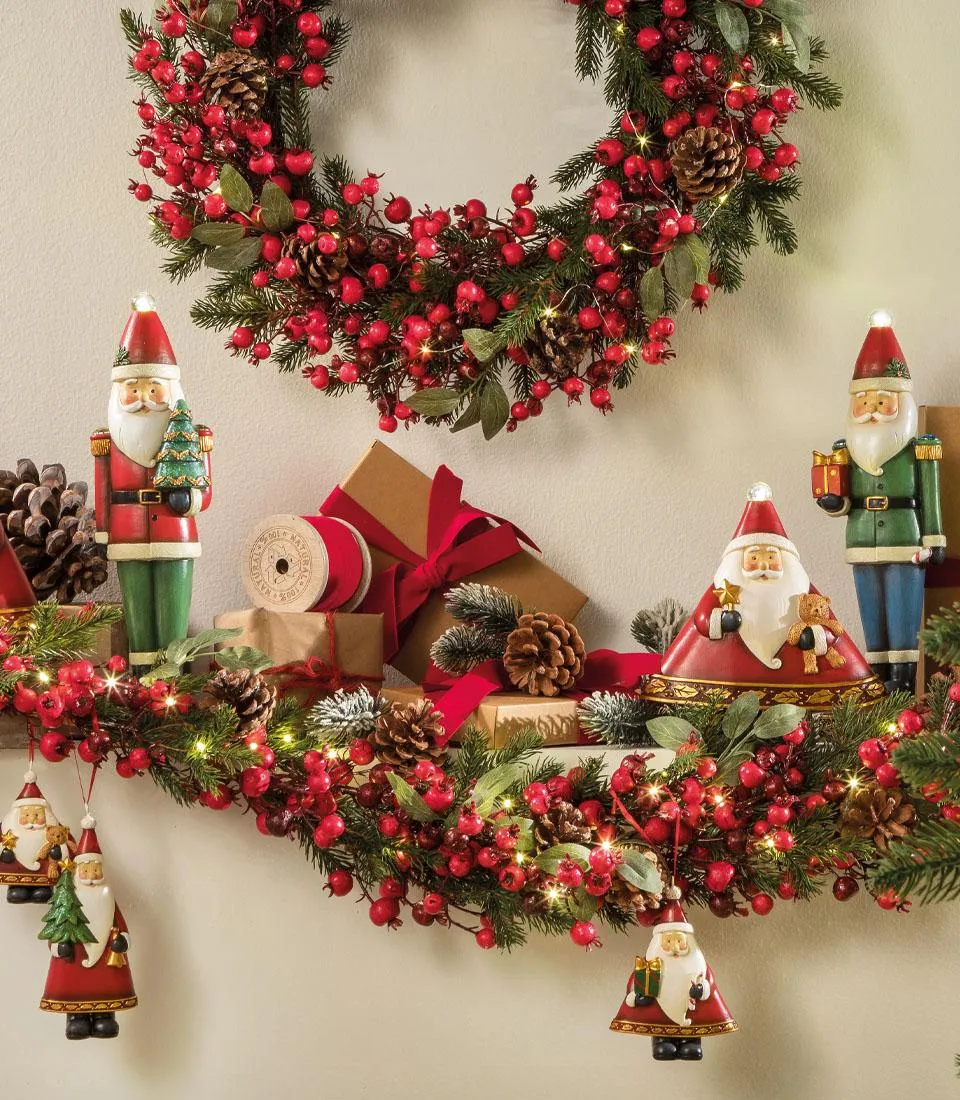 Babbo Natale con pacco decorativo